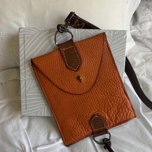 Elegant Tan Leather Messenger Bag for Men